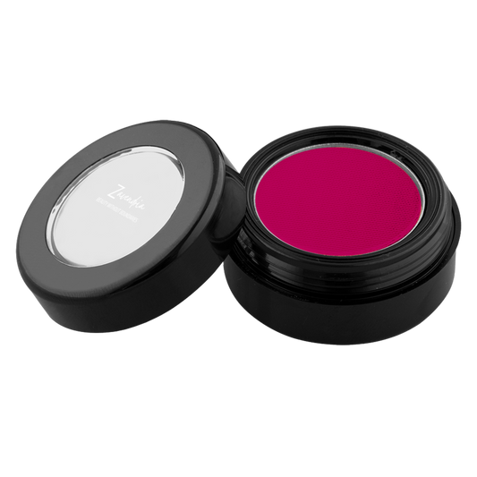 viaGlamour image of a extreme-eyeshadow