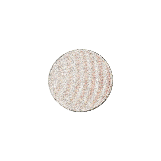 viaGlamour image of a extreme-eyeshadow