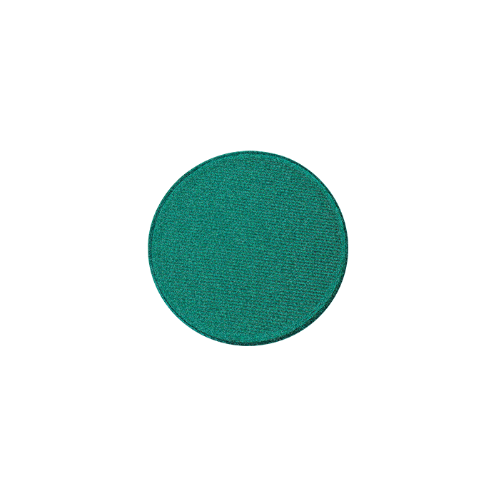 viaGlamour image of a extreme-eyeshadow