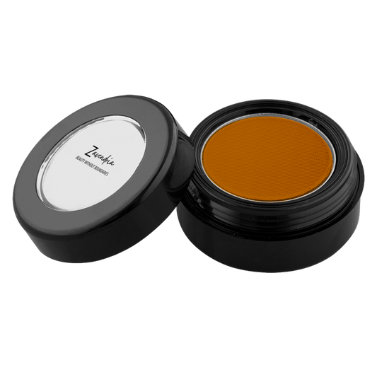 viaGlamour image of a extreme-eyeshadow