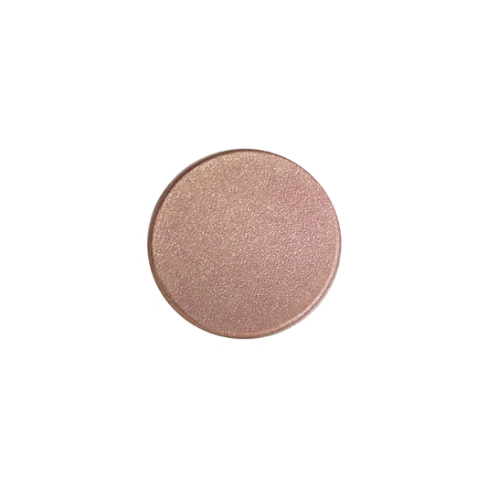 viaGlamour image of a extreme-eyeshadow