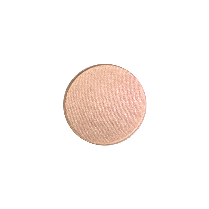 viaGlamour image of a extreme-eyeshadow