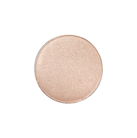 viaGlamour image of a extreme-eyeshadow