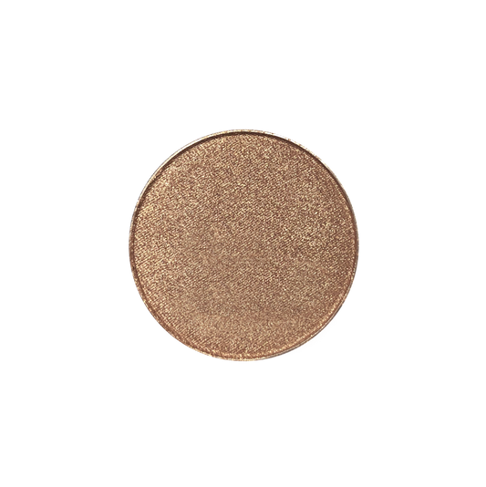 viaGlamour image of a extreme-eyeshadow